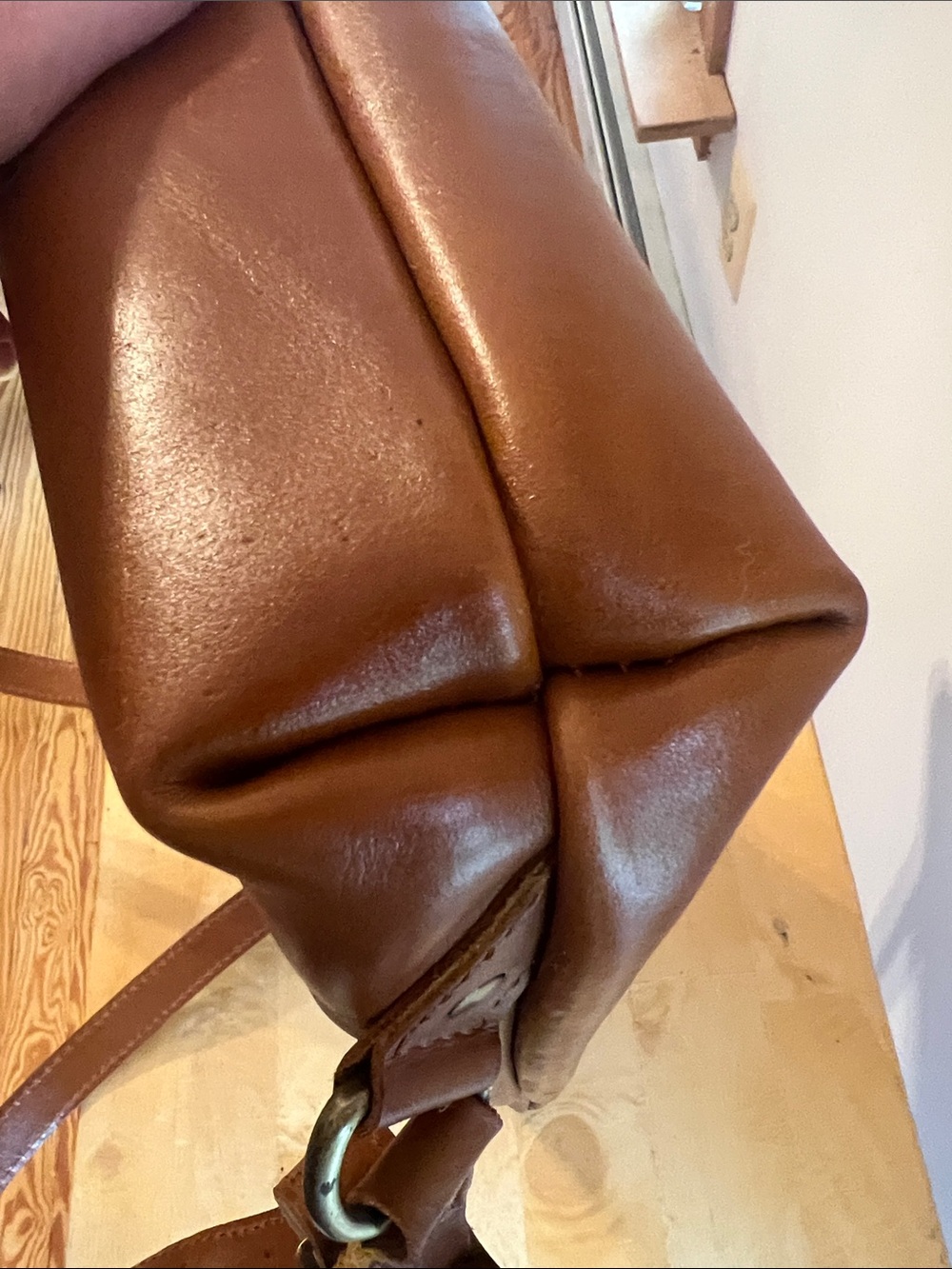Portland Leather Honey Classic Tote Backpack ๐ฏ - Picture 7 of 9